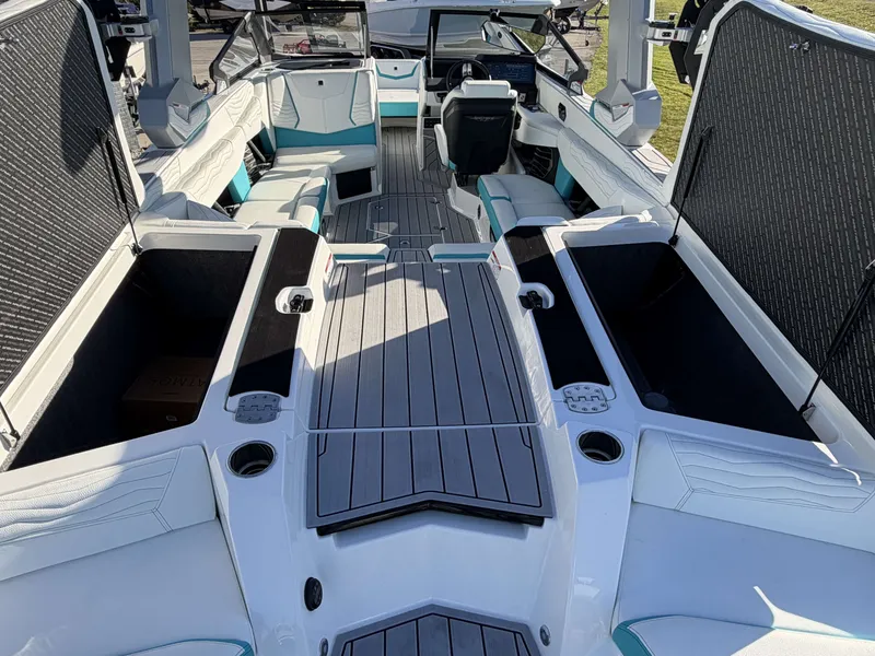 Slide: The Image of Nautique G23 2026 - 9