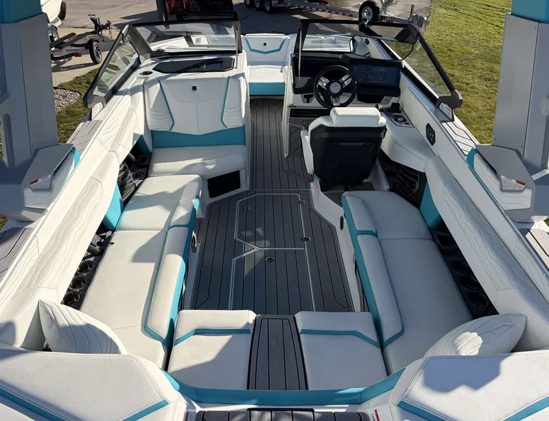 Slide: The Image of Nautique G23 2026 - 12