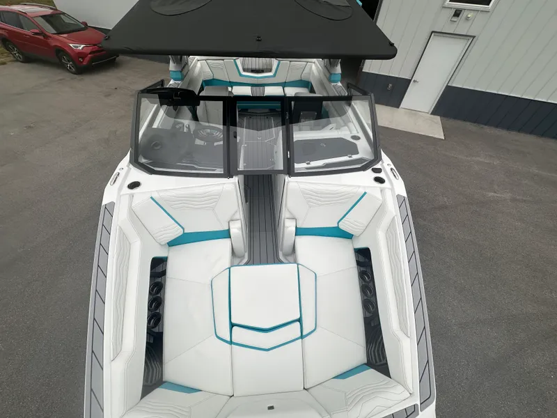 Slide: The Image of Nautique G23 2026 - 13
