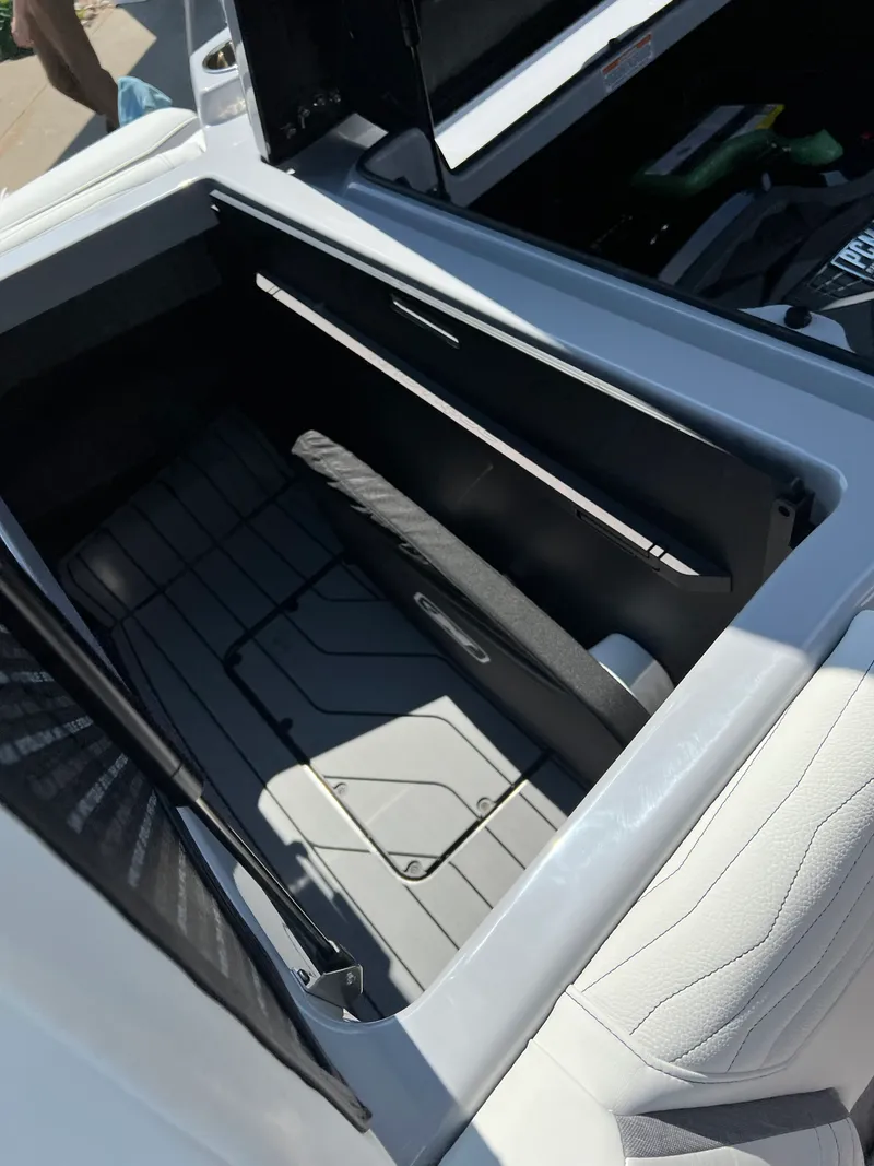 Slide: The Image of Nautique G25 2026 - 36
