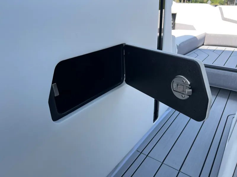 Slide: The Image of Nautique G25 2026 - 17