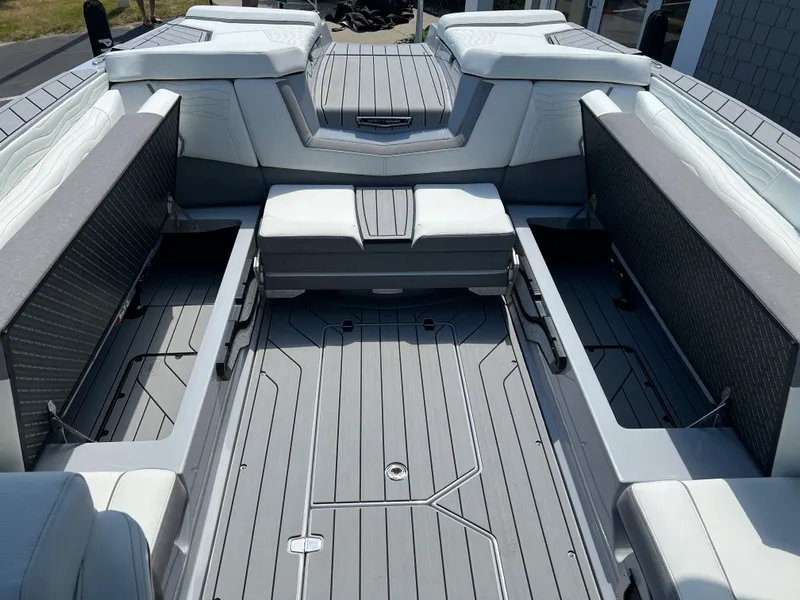 Slide: The Image of Nautique G25 2026 - 30