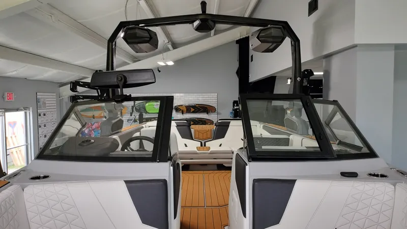 Slide: The Image of Nautique GS24 2026 - 6