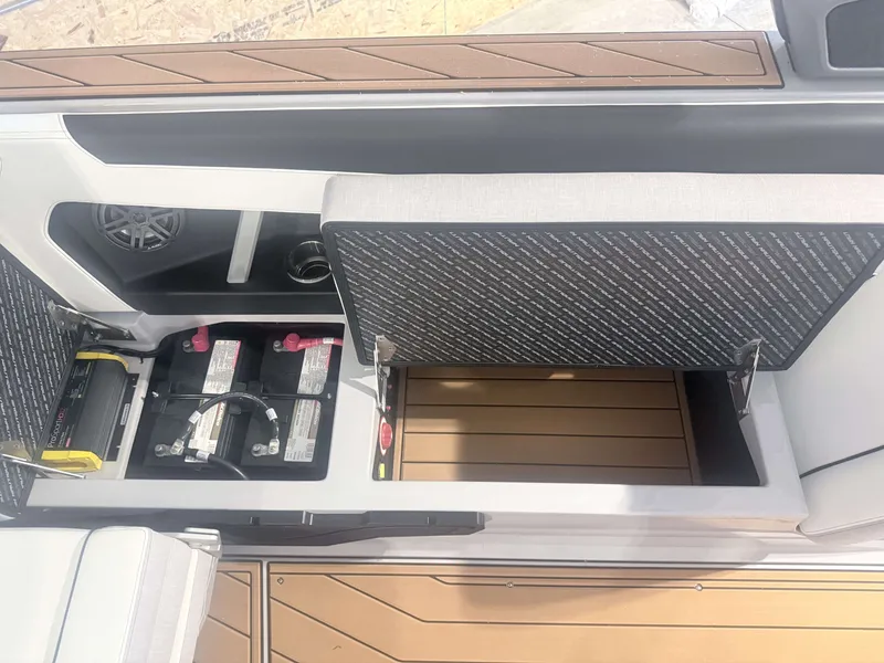 Slide: The Image of Nautique GS24 2026 - 13