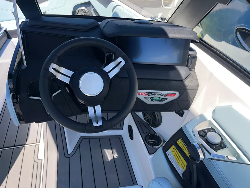 Slide: The Image of Nautique GS24 2026 - 9