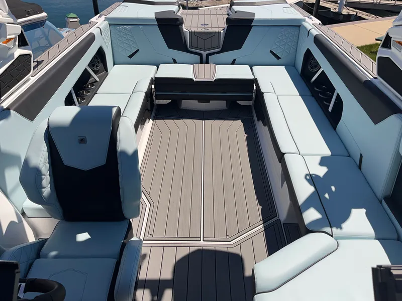 Slide: The Image of Nautique GS24 2026 - 11