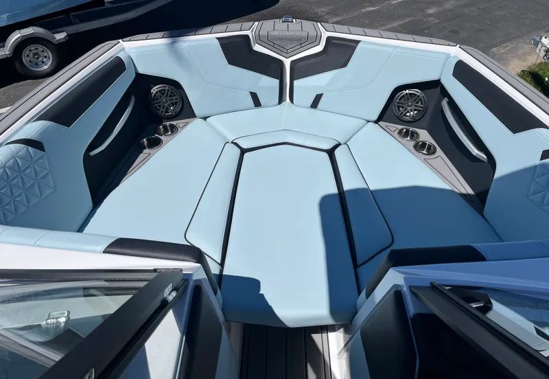 Slide: The Image of Nautique GS24 2026 - 6