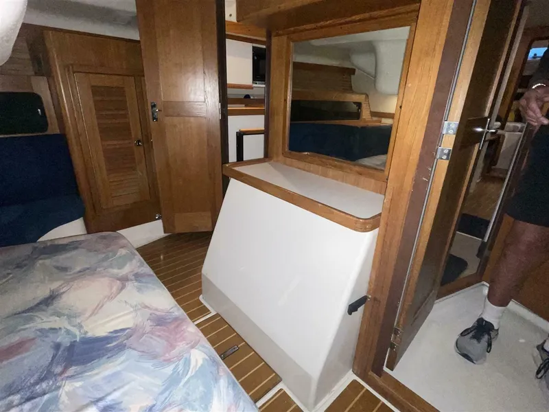 Slide: The Image of CATALINA YACHTS 380 Special 1997 - 29