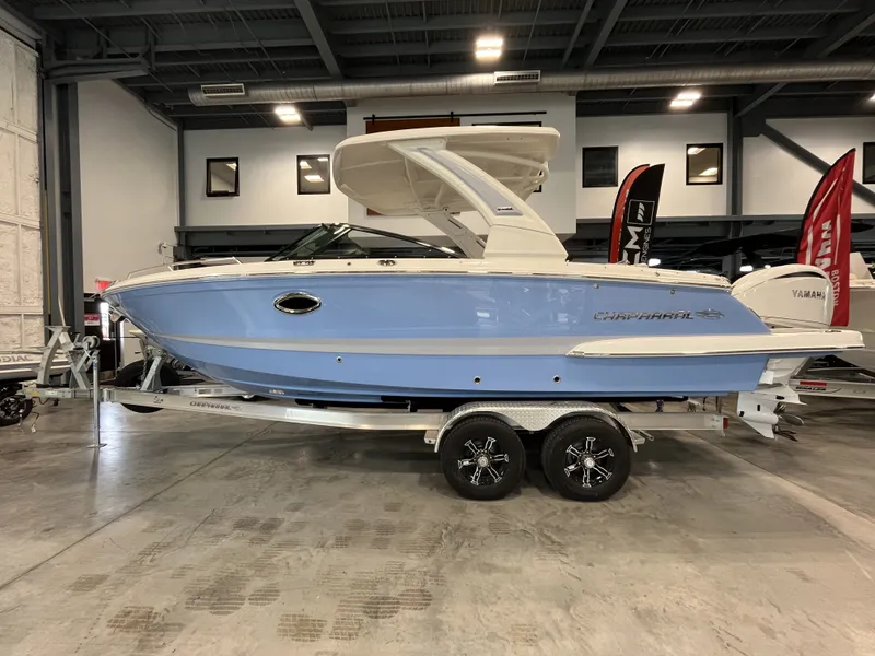 Slide: The Image of Chaparral 270 OSX 2025 - 25