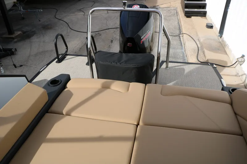 Slide: The Image of EVOTTI 523 CS Tri-Toon 2026 - 41