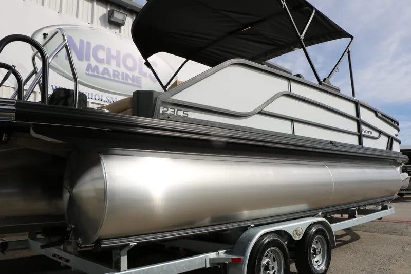 Slide: The Image of EVOTTI 523 CS Tri-Toon 2026 - 49