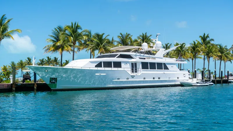 The Image of Broward Raised Pilothouse MY 1998 - 0