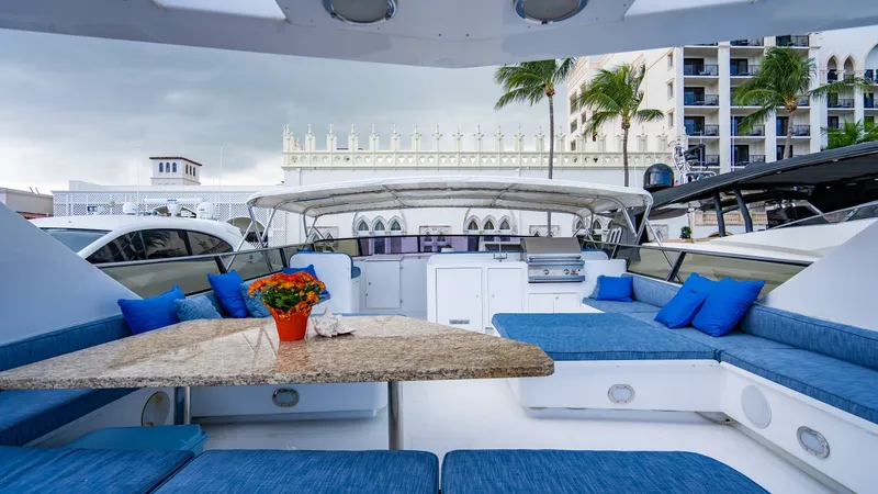 Slide: The Image of Broward Raised Pilothouse MY 1998 - 28