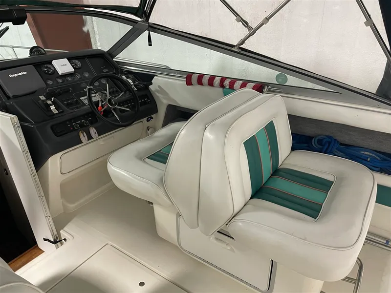 Slide: The Image of Sea Ray 300 Weekender 1993 - 8