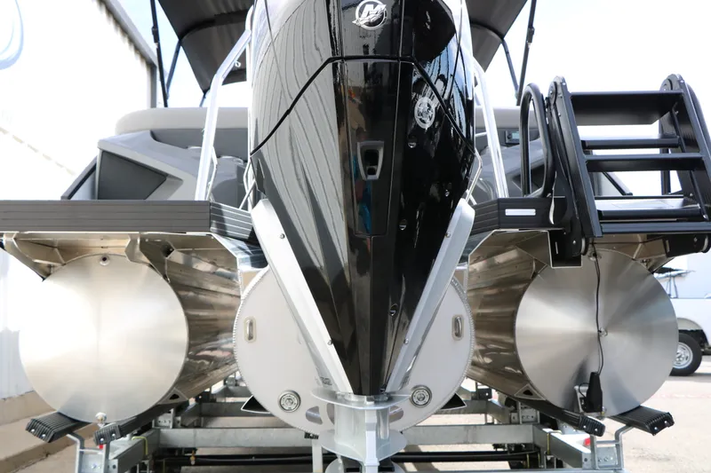 Slide: The Image of EVOTTI 723 QL Tri-Toon 2026 - 66