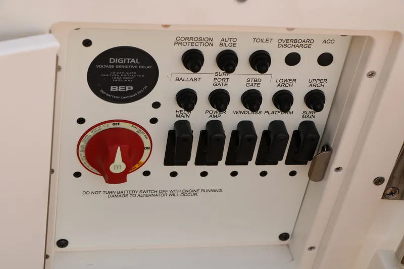 Slide: The Image of Chaparral 28 Surf 2026 - 64