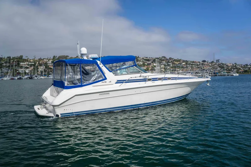 Slide: The Image of Sea Ray 450 Sundancer 1995 - 4