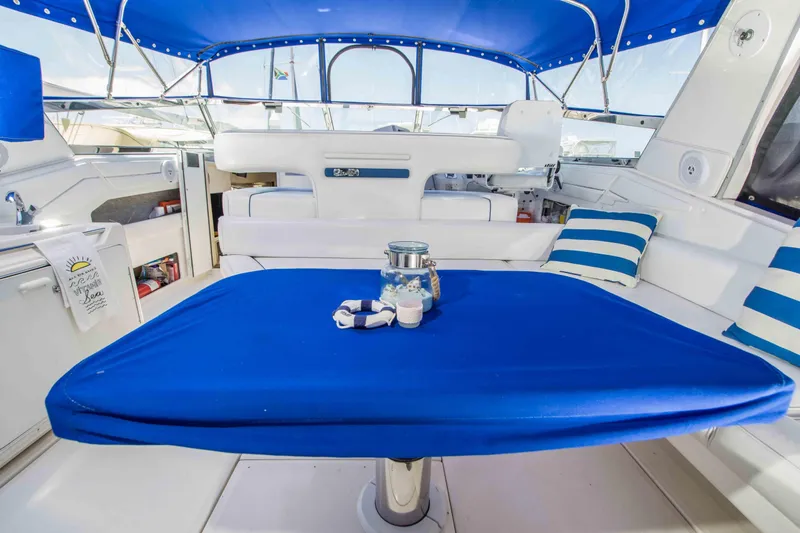 Slide: The Image of Sea Ray 450 Sundancer 1995 - 15