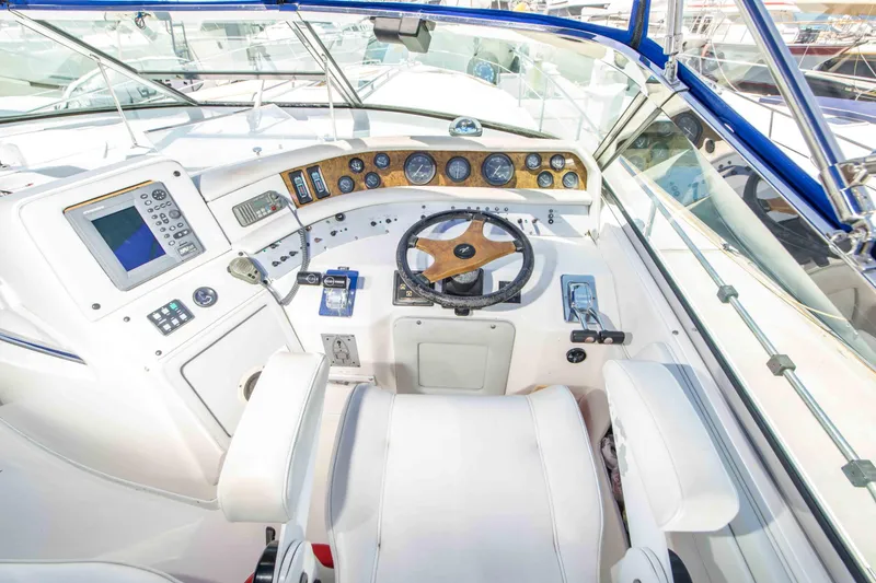 Slide: The Image of Sea Ray 450 Sundancer 1995 - 12