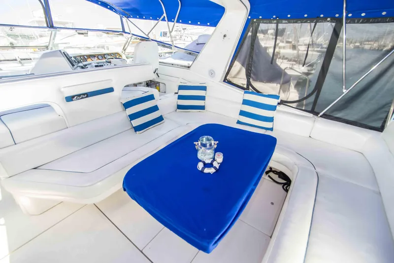 Slide: The Image of Sea Ray 450 Sundancer 1995 - 17