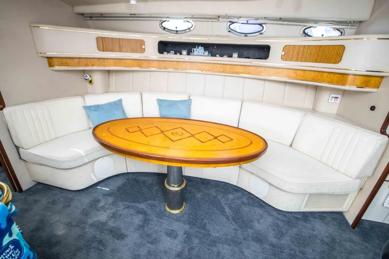 Slide: The Image of Sea Ray 450 Sundancer 1995 - 26