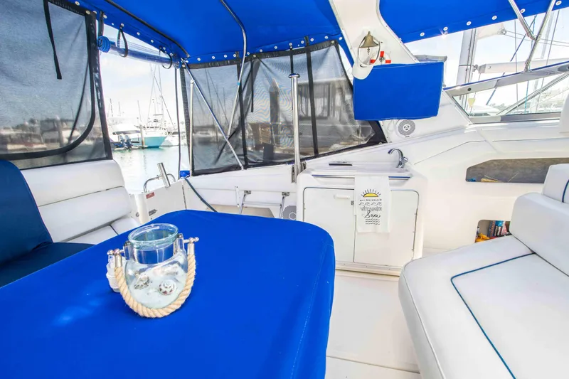 Slide: The Image of Sea Ray 450 Sundancer 1995 - 14