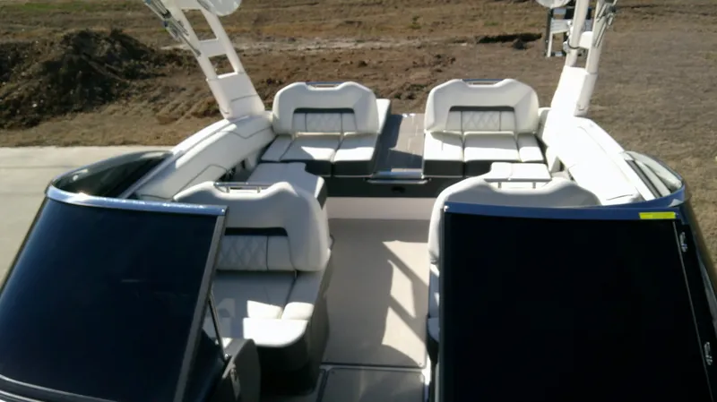 Slide: The Image of Regal LS4 2022 - 10