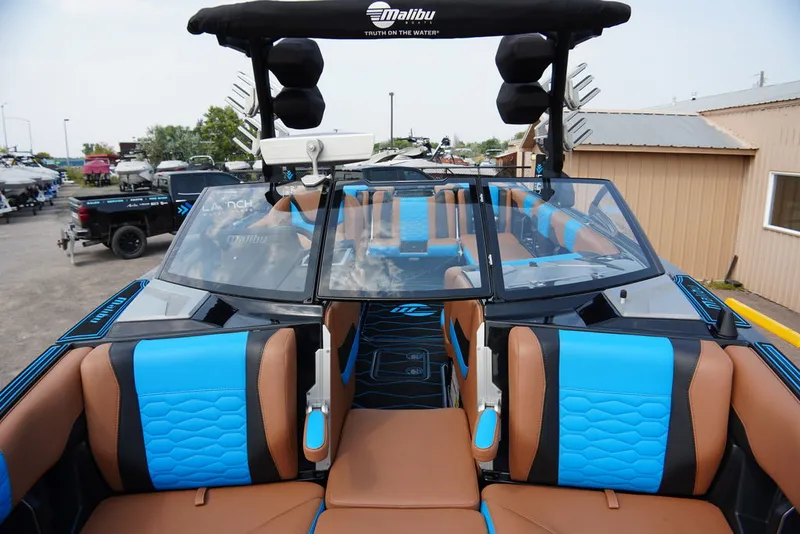 Slide: The Image of Malibu 24 MXZ 2026 - 16