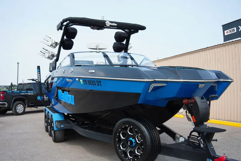 Slide: The Image of Malibu 24 MXZ 2026 - 2
