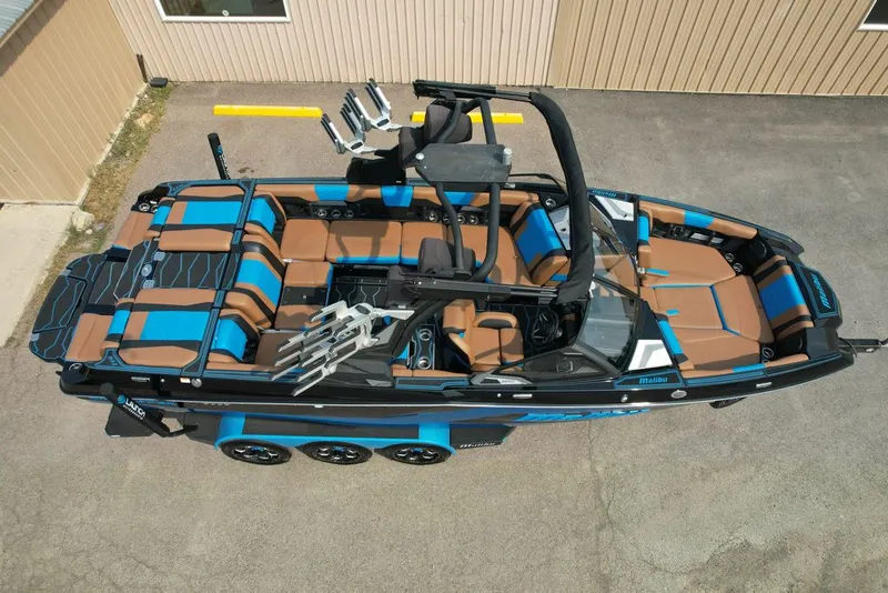 Slide: The Image of Malibu 24 MXZ 2026 - 19