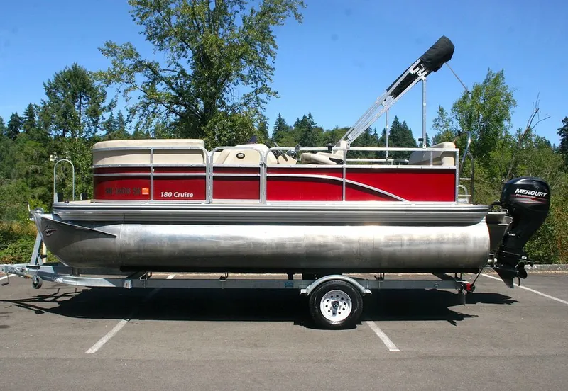 Slide: The Image of Lowe Boats Ultra 180 Cruise 2016 - 1