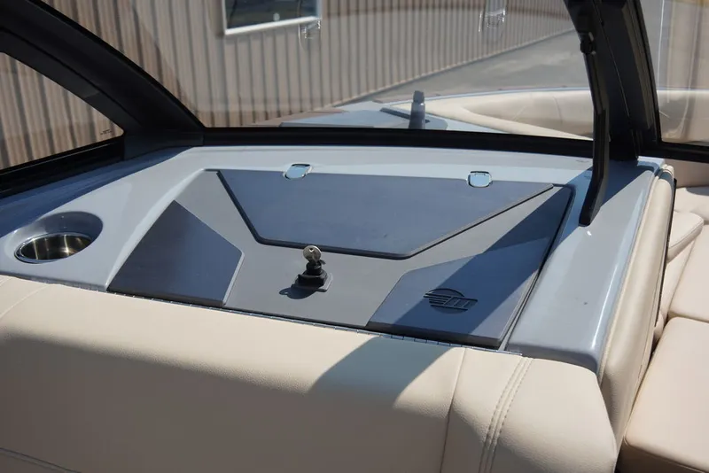 Slide: The Image of Malibu 23 LSV 2027 - 23