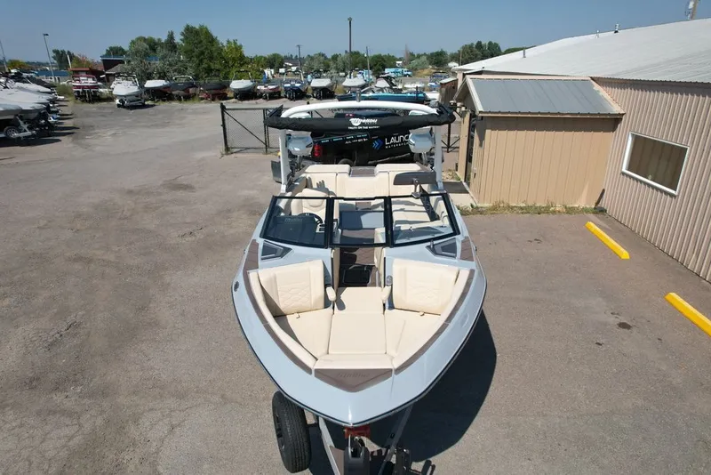 Slide: The Image of Malibu 23 LSV 2027 - 3