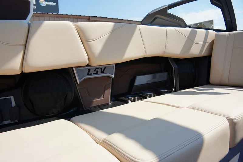 Slide: The Image of Malibu 23 LSV 2027 - 31