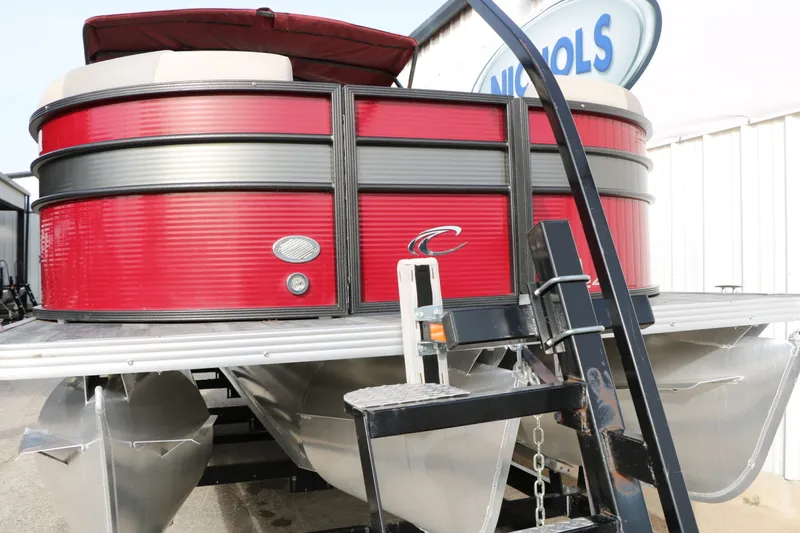 Slide: The Image of Crest Pontoons Crest II 240SL 2019 - 19