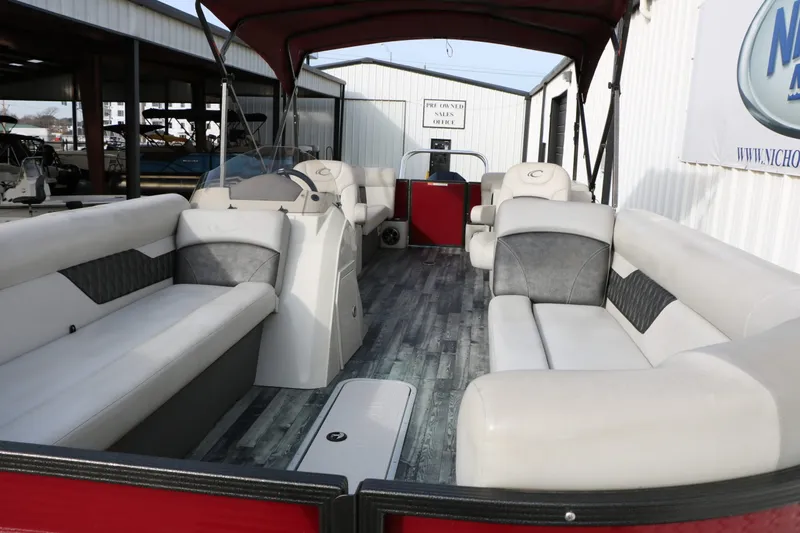 Slide: The Image of Crest Pontoons Crest II 240SL 2019 - 20