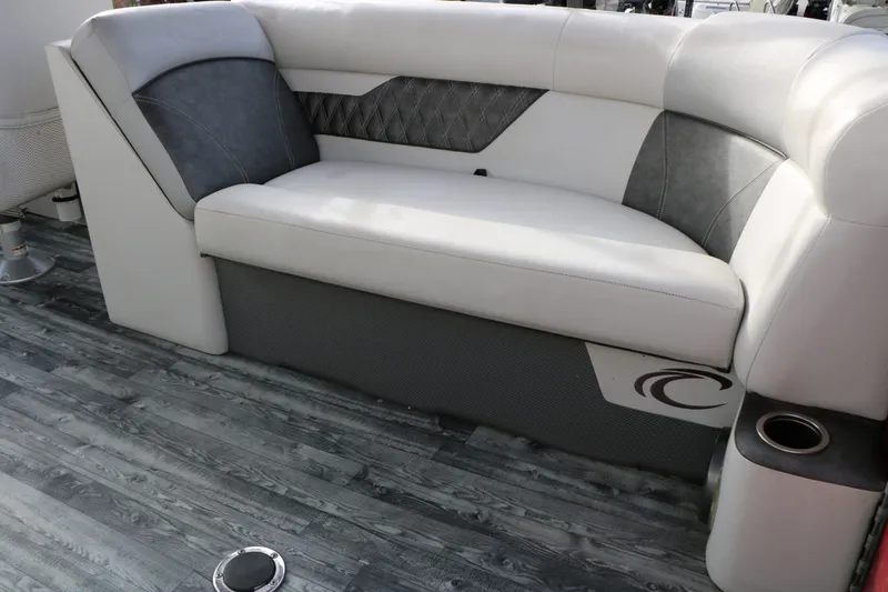 Slide: The Image of Crest Pontoons Crest II 240SL 2019 - 31