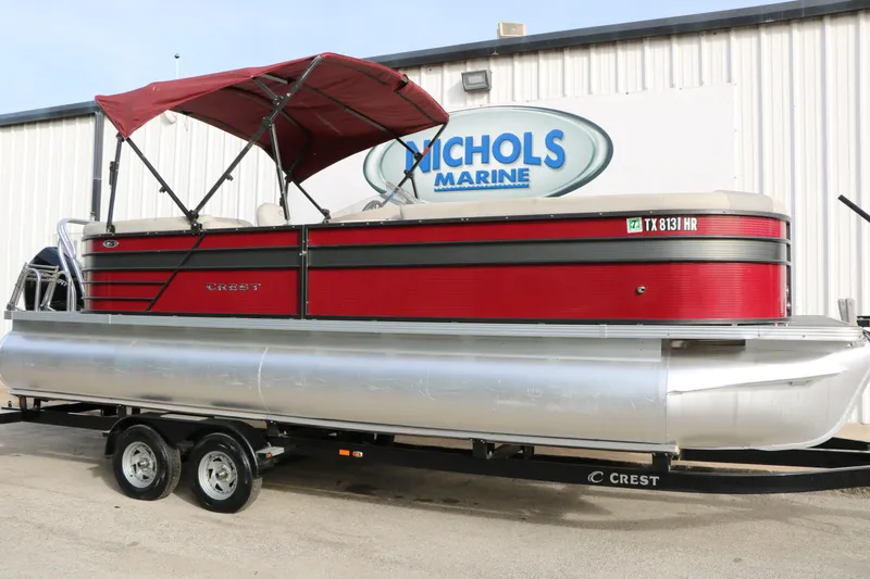 Slide: The Image of Crest Pontoons Crest II 240SL 2019 - 6