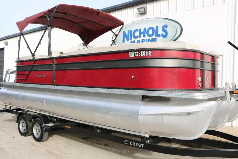 Slide: The Image of Crest Pontoons Crest II 240SL 2019 - 7