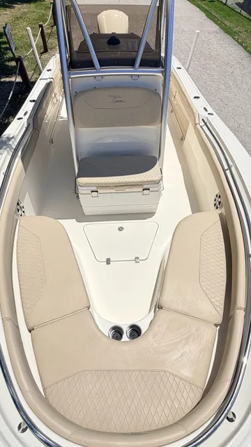 Slide: The Image of Pioneer 222 Sportfish 2011 - 17