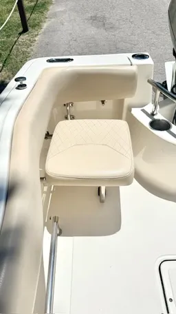 Slide: The Image of Pioneer 222 Sportfish 2011 - 6