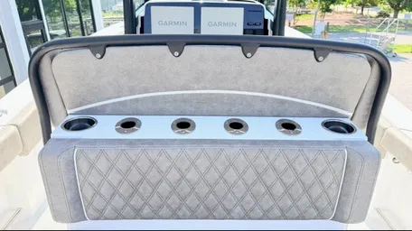 Slide: The Image of Sea Hunt Gamefish 27 FS 2026 - 11