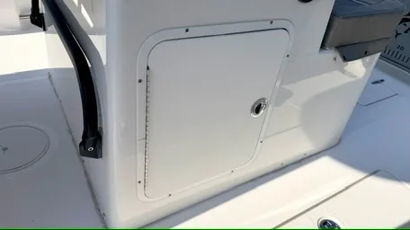 Slide: The Image of Sea Hunt Gamefish 27 FS 2026 - 18