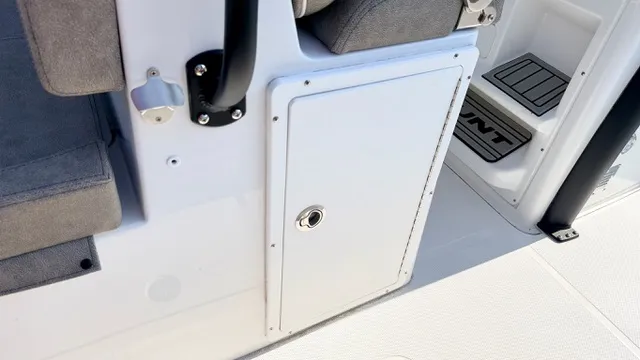 Slide: The Image of Sea Hunt Gamefish 27 FS 2026 - 20