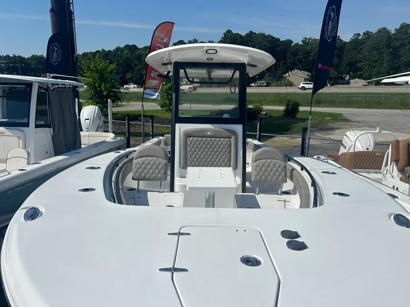 Slide: The Image of Sea Hunt Gamefish 27 FS 2026 - 3