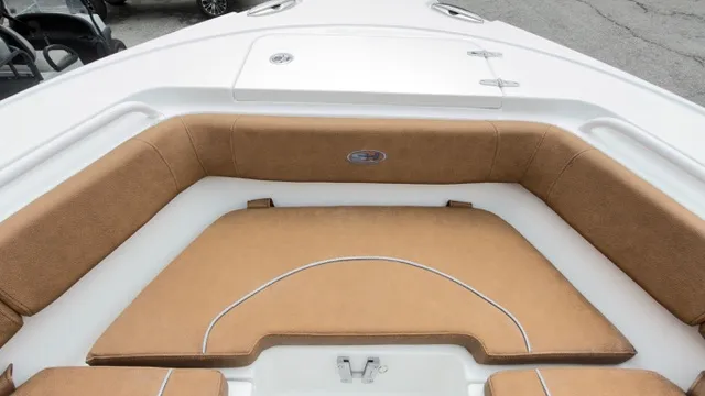 Slide: The Image of Sea Hunt Ultra 255SE 2026 - 30