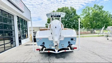 Slide: The Image of Sea Hunt Ultra 255SE 2026 - 4