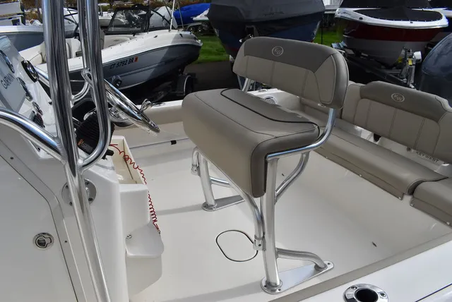 Slide: The Image of Key West Boats 189 FS T-Top 2024 - 19