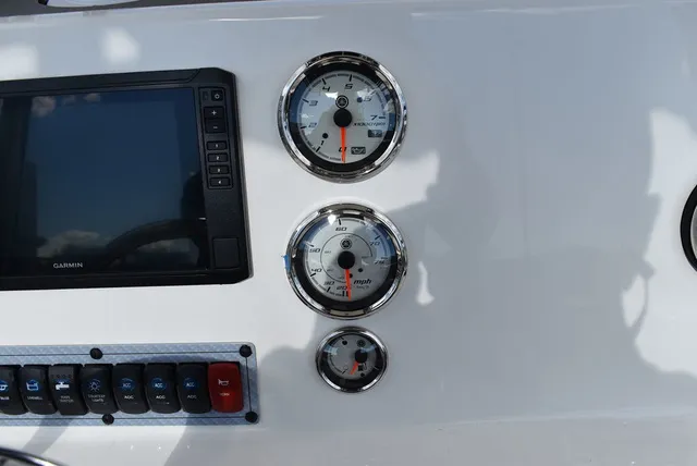 Slide: The Image of Key West Boats 189 FS T-Top 2024 - 29
