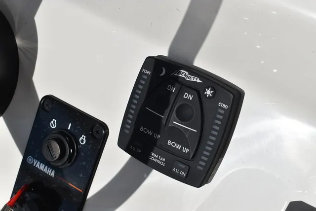Slide: The Image of Key West Boats 189 FS T-Top 2024 - 31
